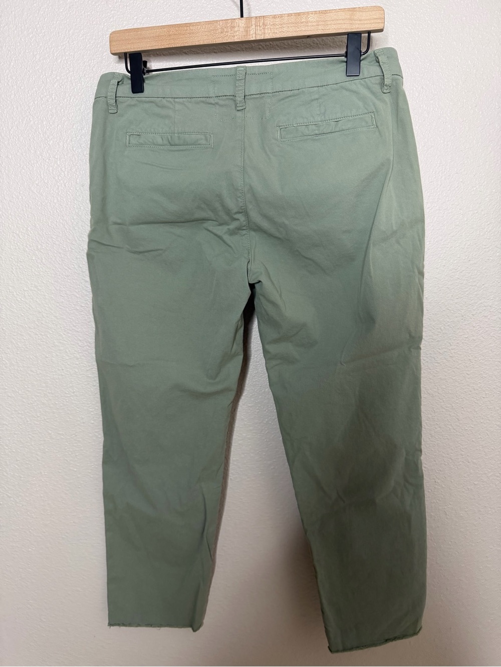 Frank & Eileen Wicklow Italian Performance
Chino Pants Sz 6 - Picture 3 of 6